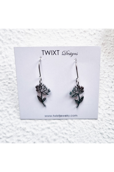 July Birth Flower - Water Lily -  Earrings Silver - PD448